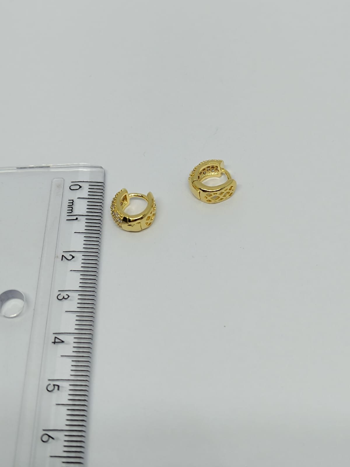 BRINCO ARGOLA PEQUENO - 11mm