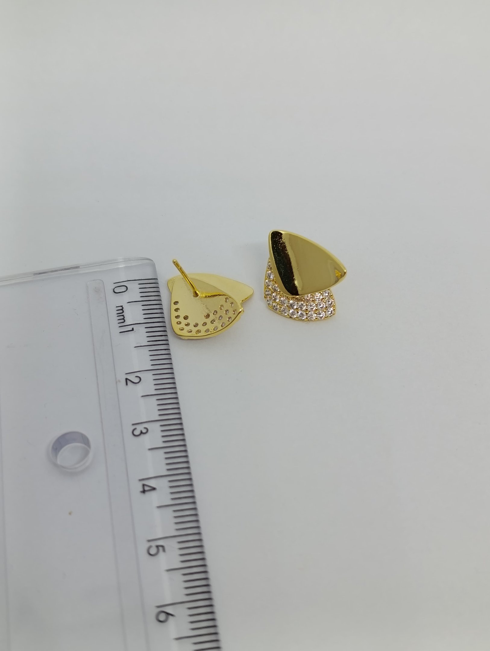 BRINCO FORMAS ASSIMÉTRICAS