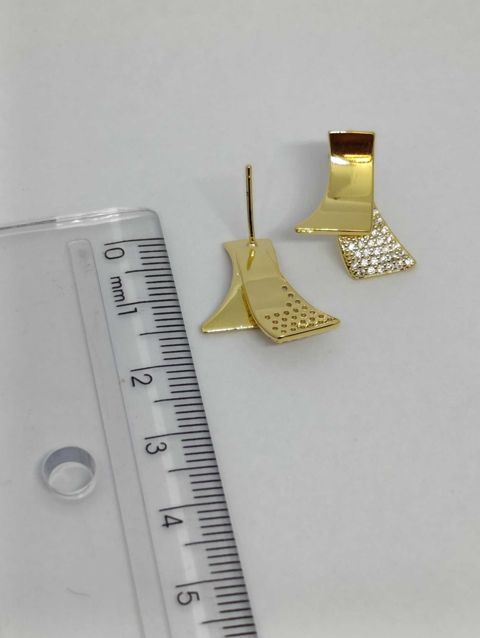 BRINCO FORMAS ASSIMÉTRICAS II