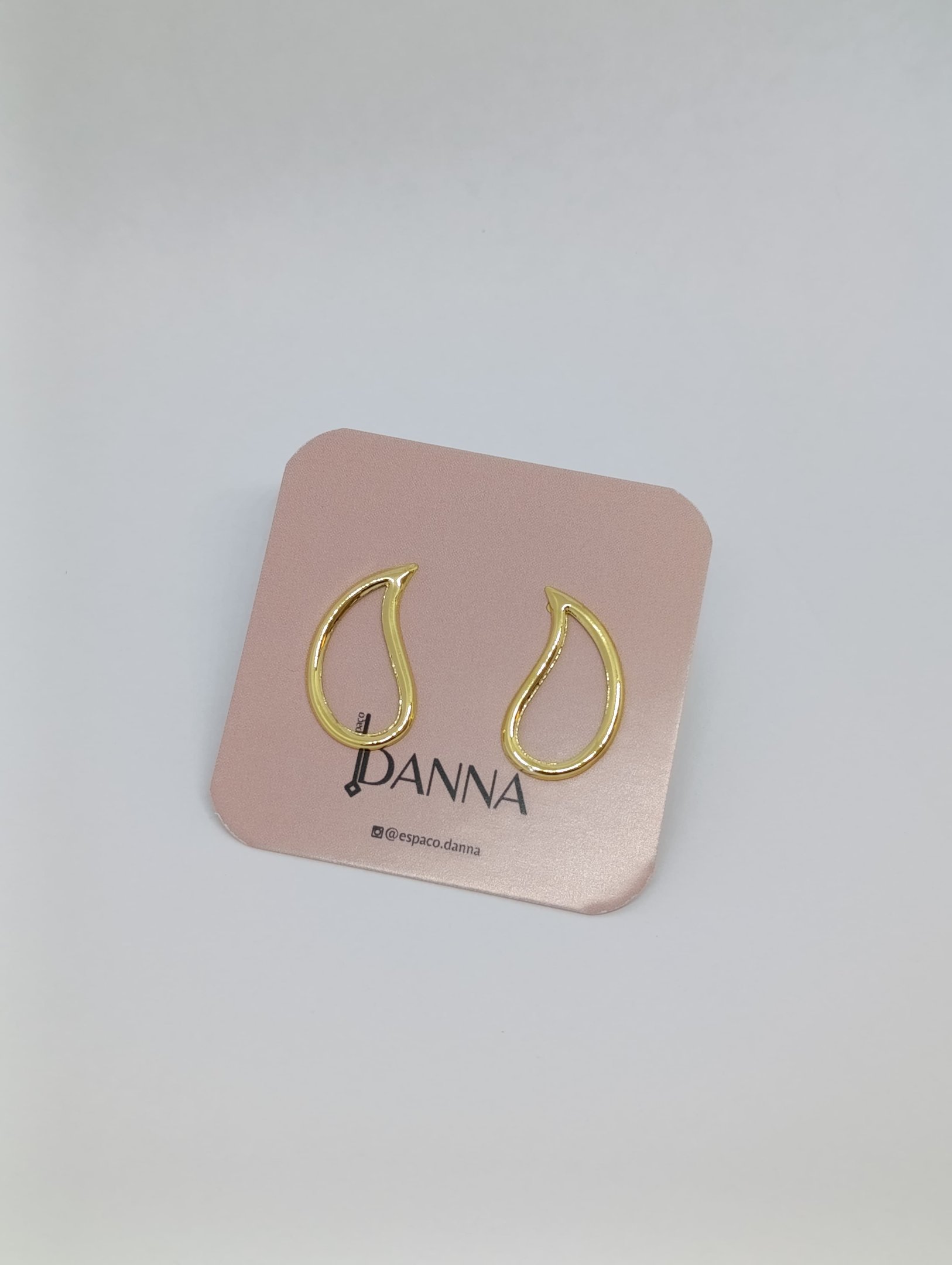 BRINCO GOTA VAZADO -2,5CM