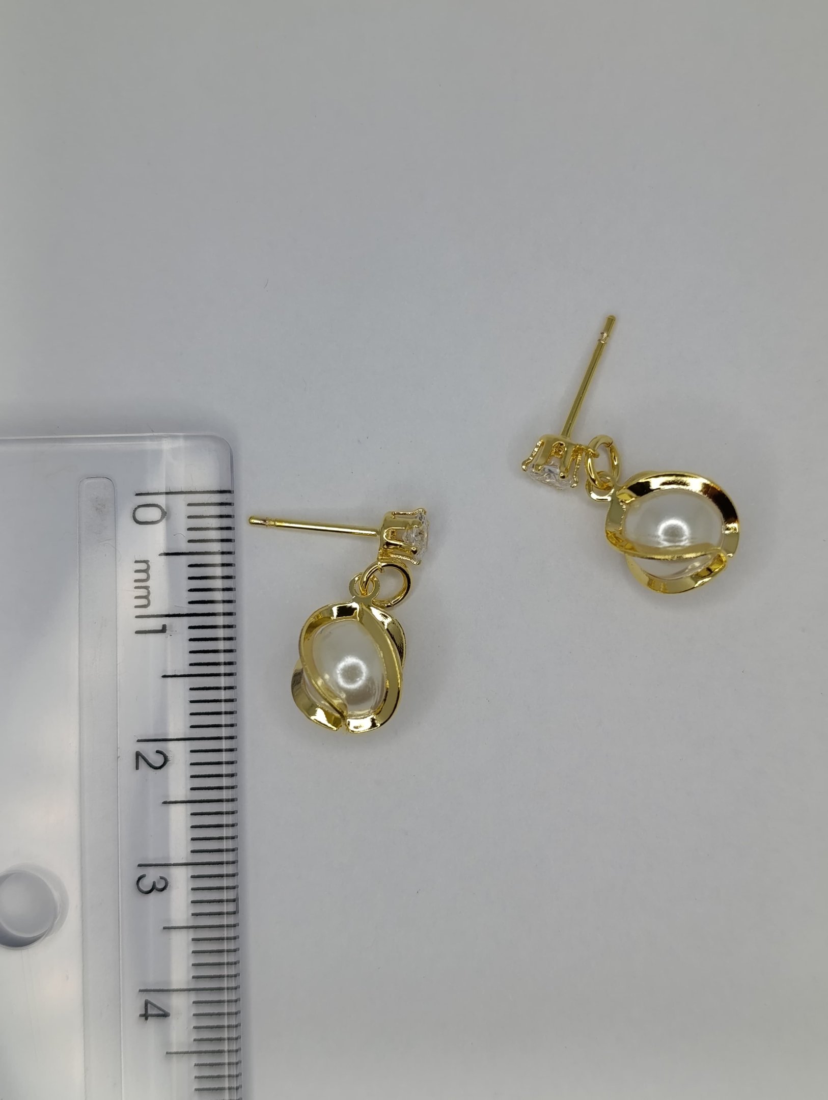 BRINCO PEROLA PONTO DE LUZ