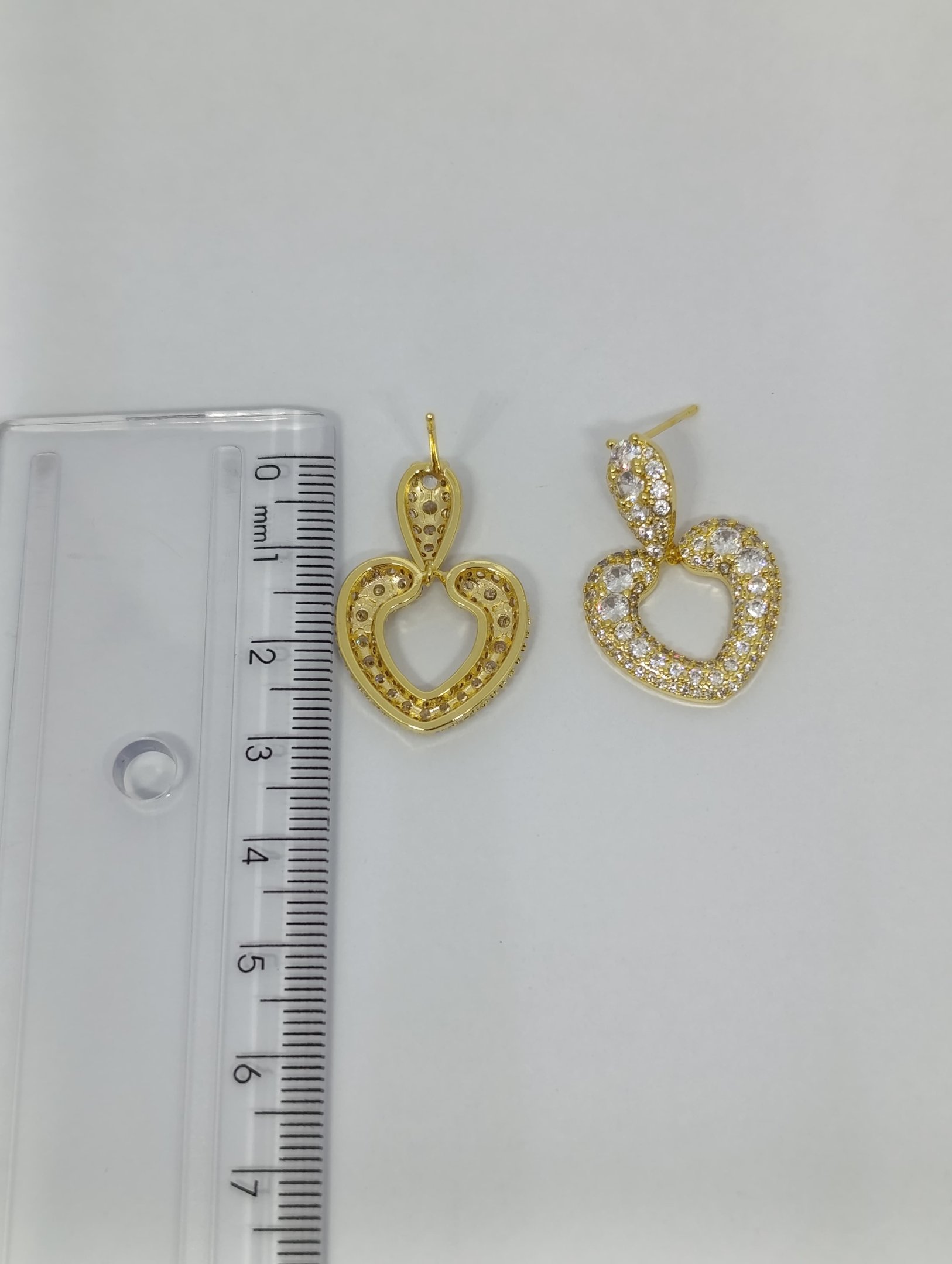 BRINCO ZIRCONIA CORAÇÃO