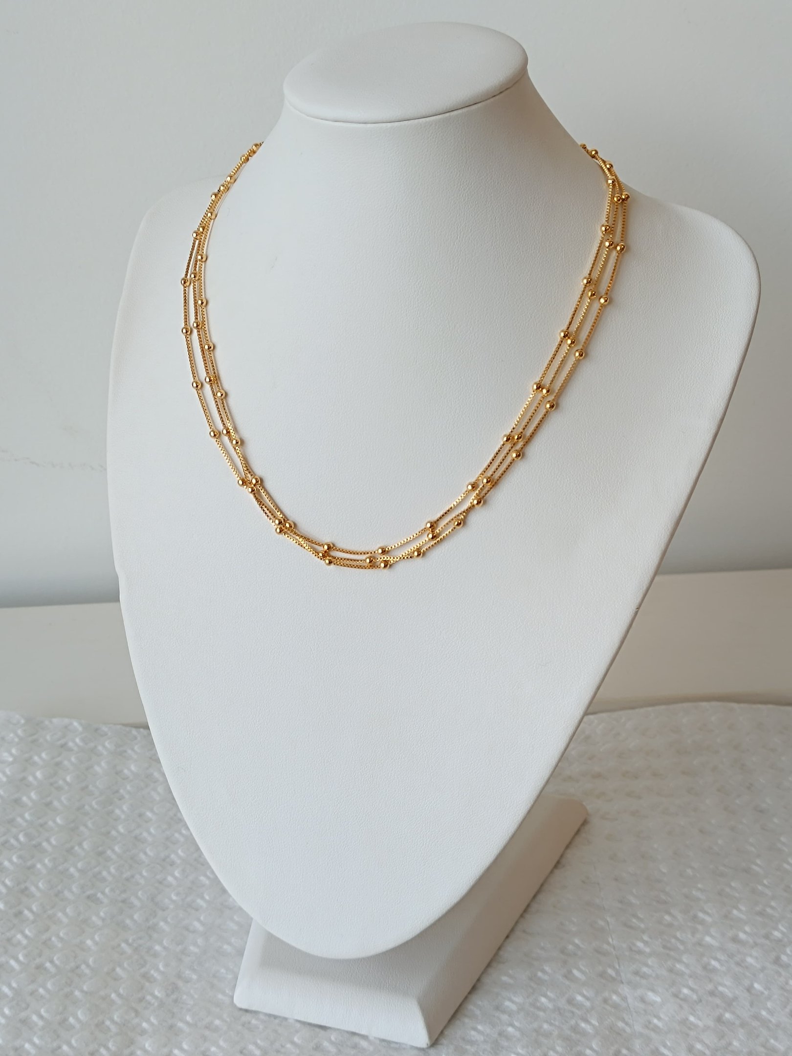 COLAR -CHOKER TRIPLA VENEZIANA COM MICRO ESFERAS