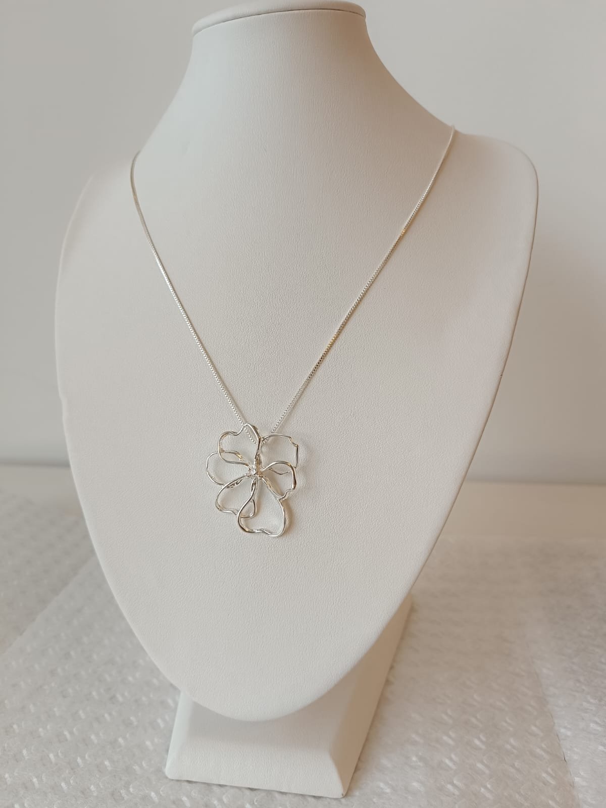 COLAR VENEZIANA PINGENTE FLOR